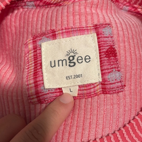 Umgee Short-Sleeve Ribbed Midi Dress in Raspberry - Picture 8 of 9